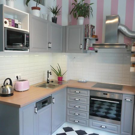 Modern City Center Location: Party, Sightsee, Rest Apartment Budapest Luaran gambar